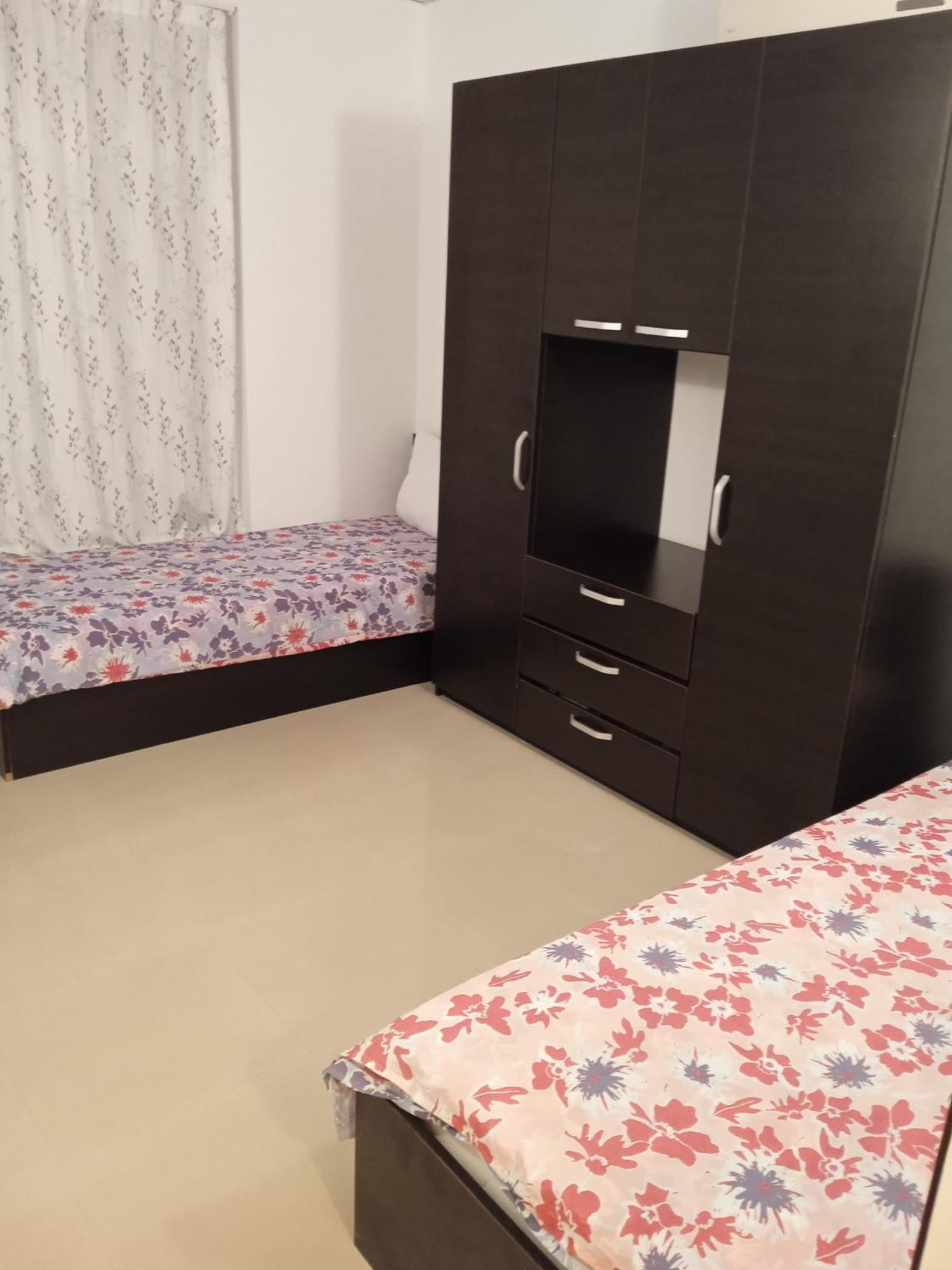 Vip Apart Svetlana Ravda Bilik gambar